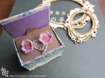 箱入り丸花ピアス（紫）