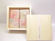 小箱入りろうそく