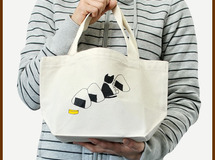 ≪再々入荷♪≫猫　ランチバッグ　おにぎりとねこ　黒風船×MerryWhisker