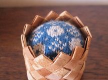白樺のピンクッション　ブルー