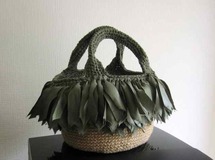 断ち切りフリンジの麻糸のトート（カーキ）