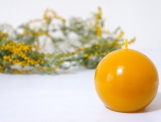 b a l l * yellow