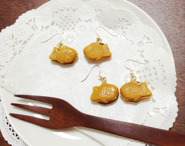 出典 minne,bucket,pro.s3.amazonaws.com. ちびたい焼きピアス